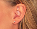 2f_ear_with_earring_125px